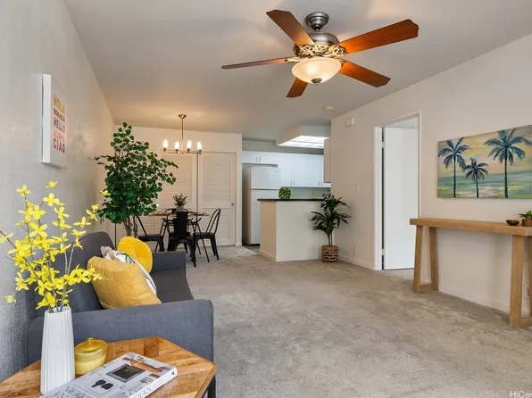 492 Mananai Pl #13E, Honolulu, HI 96818