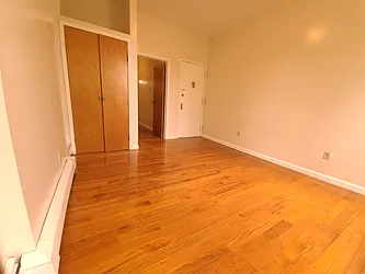 Rented by Teresa Lomax, LREB