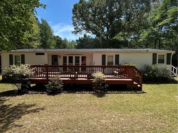 110 Kinton Dr, Willow Spring, NC 27592
