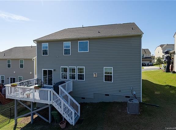 2nd image of 1463 Tomkins Knob Dr
