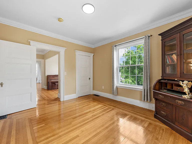 48 Union St #1 — Photo 23