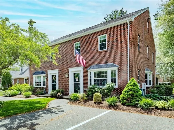 47 Claire Dr #47, Stoughton, MA 02072