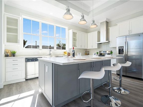 3rd image of 62 W Jersey St #15-1