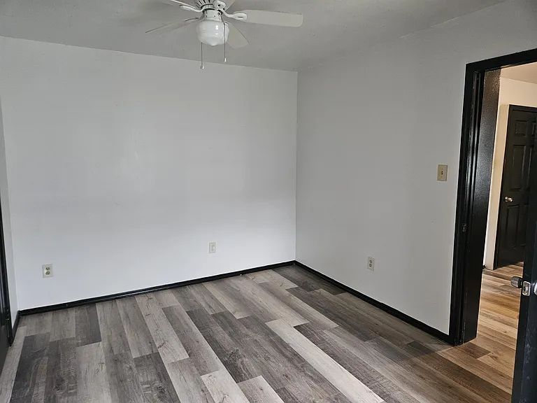 5521 Wickfield Dr — Photo 6