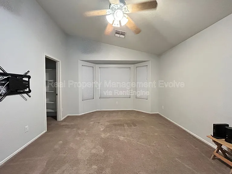 16036 N 11th Ave #1019 — Photo 18
