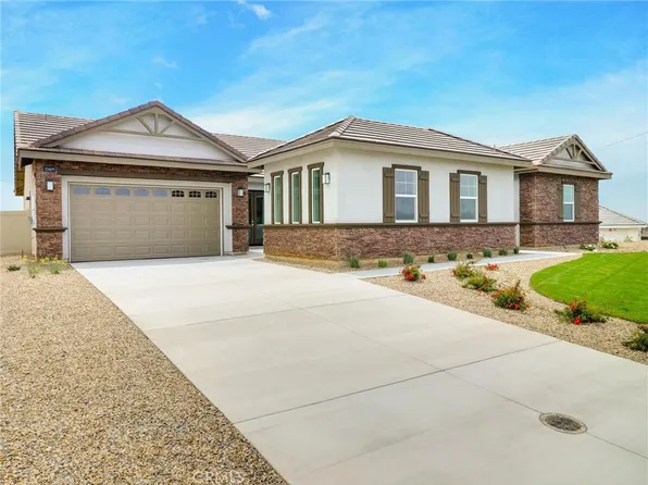 35889 Wildwood Crest Dr, Yucaipa, CA 92399