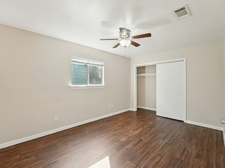 1634 Post Rd #2 — Photo 18