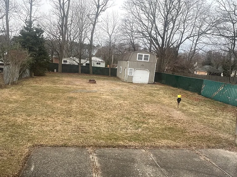 1414 Manor Ln #B — Photo 12