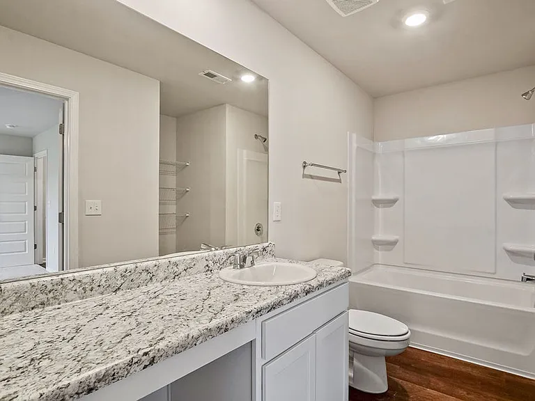 817 Ashford Dr — Photo 13
