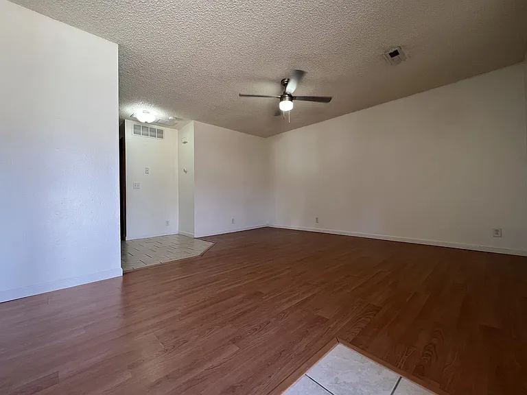 2204 N Campus Dr #3 — Photo 8