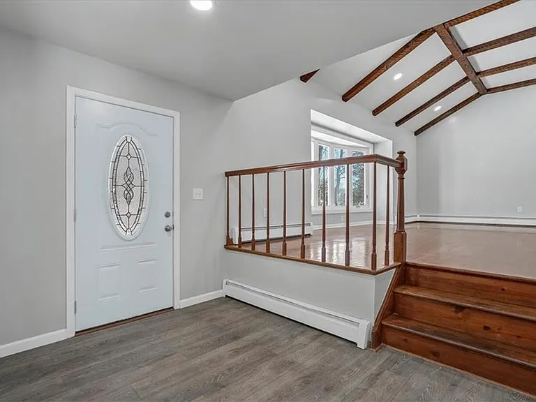 36 Ironworks Rd — Photo 5