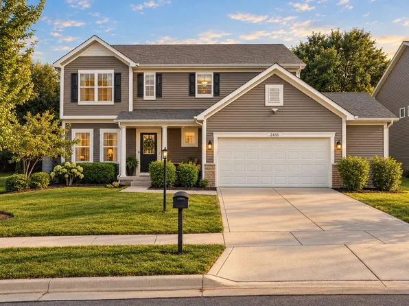 2456 Kerry Dr, Valparaiso, IN 46385