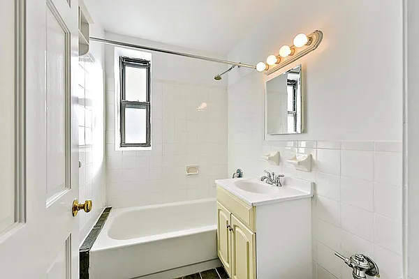 Rented by Weichert Realtors House & Home | media 25