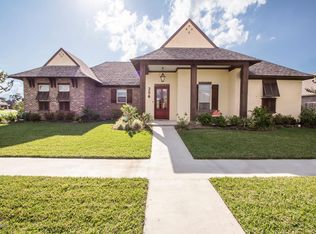 206 Brook Hl, Youngsville, LA 70592