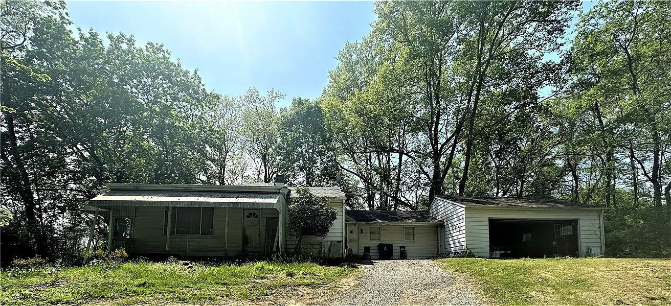 145 Center New Texas Rd photo 1
