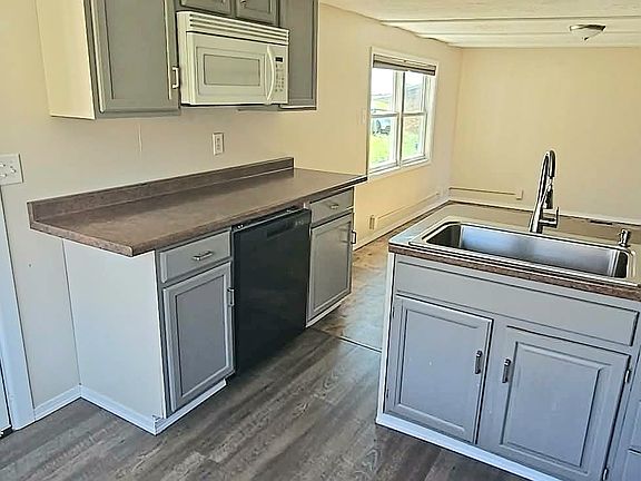 3rd image of 1319 Summers School Rd