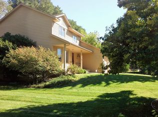 7072 Boyd Ave, Eden Prairie, MN 55346