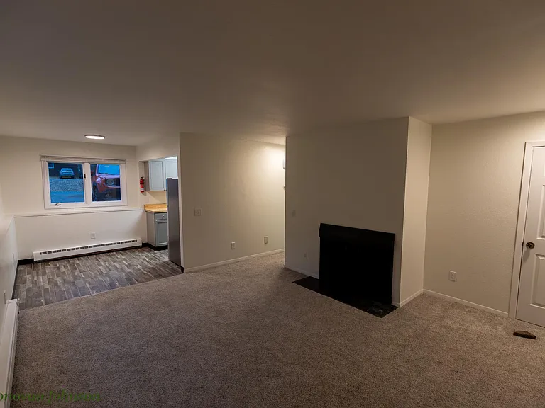2040 Farmer Pl #1 — Photo 4