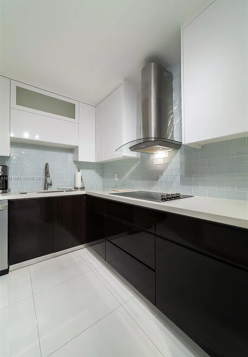 Olympus Condo Phase — Photo 3