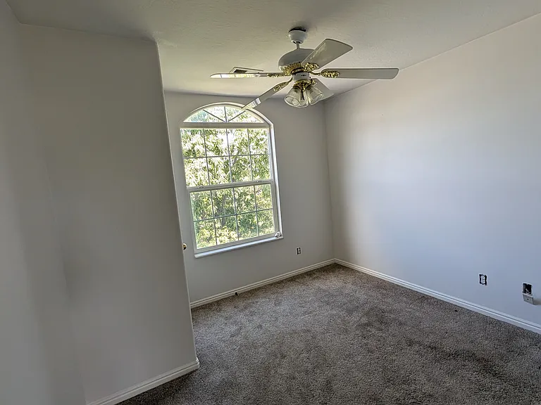 169 W Apple Ave — Photo 9