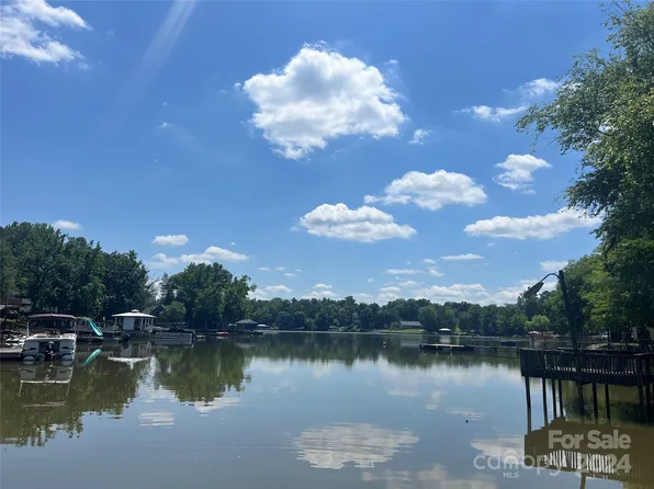 5189 Sapp Cir, Clover, SC 29710