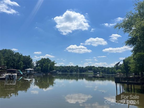 5189 Sapp Cir, Clover, SC 29710