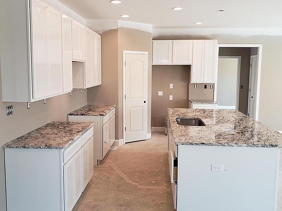 2nd image of 11007 Big Sky Ln
