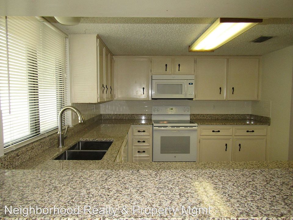 1st image of 8501-B Fathom Cir