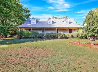 13006 E Pleasant Valley Rd, Haven, KS 67543