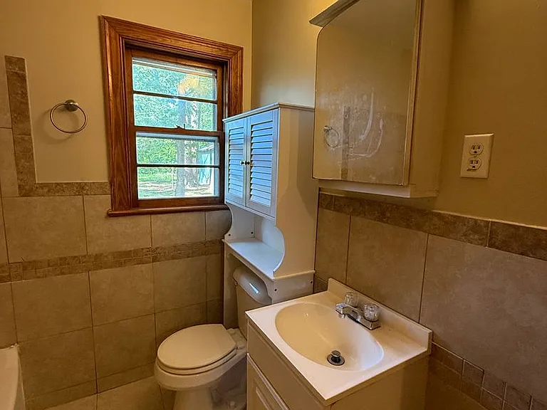 1302 Dogwood Ln NW — Photo 8