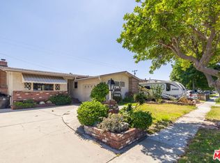 2902 Ladoga Ave, Long Beach, CA 90815
