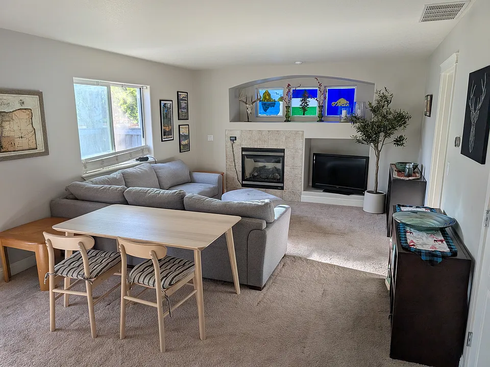 704 SE 56th Ave