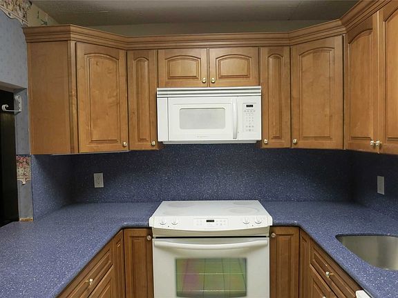 3rd image of 800 Willis Ave APT 102