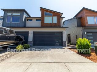 8711 NE 43rd Pl, Vancouver, WA 98665