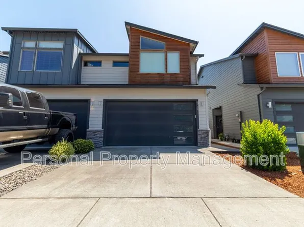 8711 NE 43rd Pl, Vancouver, WA 98665