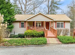 30 Grove Garden Ave, Candler, NC 28715