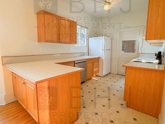 3rd image of 432 W Brundage St