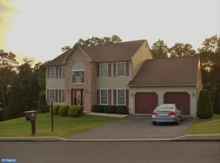 75 Kelsey Dr, Schuylkill Haven, PA 17972