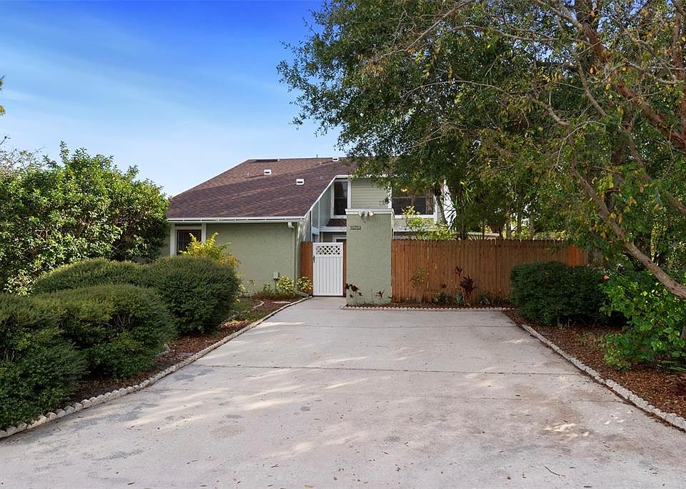 1st image of 10703 MEADOWGLEN LANE
