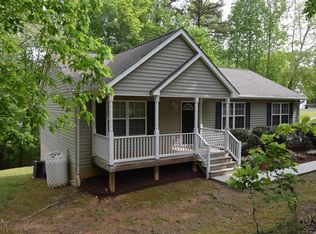 1 Chickasaw Pl, Palmyra, VA 22963