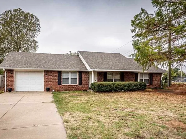 201.5 N Locust St, Fletcher, OK 73541