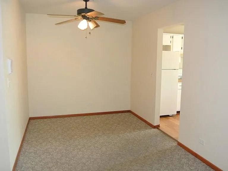 271 Middlebury Ct #D2 — Photo 9