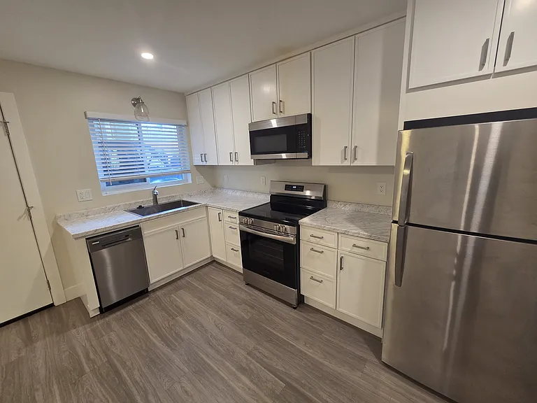 4488 Euclid Ave #23 — Photo 7