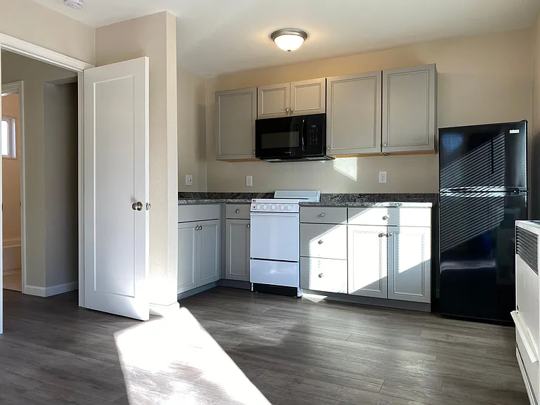 215 River Rock St #5 — Photo 2