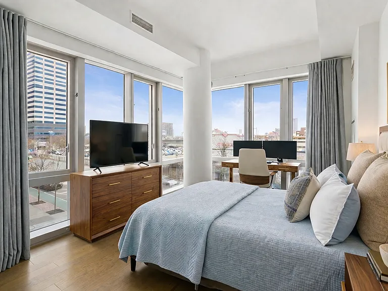 75 Park Ln #201 — Photo 7
