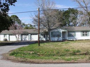 9806 Weldon Rd, Freeport, TX 77541