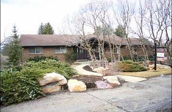 5th image of 3960 S Hale Dr