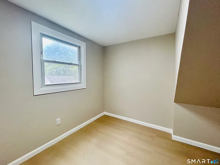 203 E Main St — Photo 12
