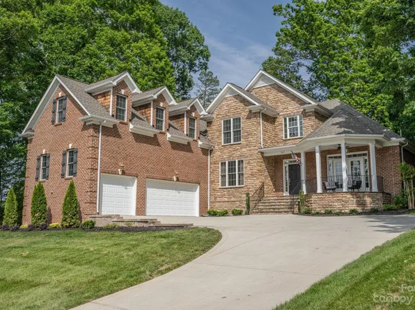 322 Bent Tree Dr, Stanley, NC 28164