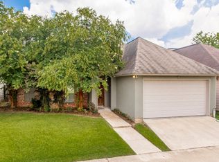 8629 E Cypress Point Ct, Baton Rouge, LA 70809